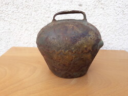 Antik kovácsoltvas alpesi kolomp, sérült