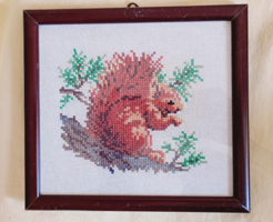 Gobelin 003 - mókus - keret 22x20cm kép 19x17cm kerestszemes hímzés kézimunka