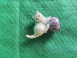 Herendi cica lila gombolyaggal - mini figura