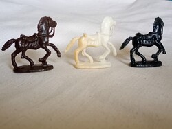 Toy figure model figure plastic horse figure tobacconist old 3 pieces in one
