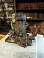 Magyar címer, rézből szép 20. század elejei darab, enyhe sérüléssel, íróasztali dísz LEÁRAZVA!!!