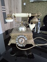 Használatra kész telefon francia olasz?