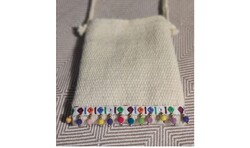 'Coloured White' gyapjú szütyő/kistarisznya