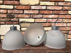 Lámpa modern, vagy  loft lakásokba