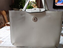 Tommy Hilfiger fehér táska
