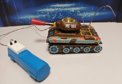 Retró távirányítós Tank ME060