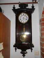 Antik biedermeier egysúlyos falióra