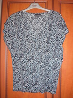 VIRÁGOS NYÁRI FELSŐ  42--es      100%  VISCOSE
