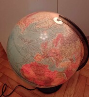 Világító földgömb Átmérője kb. 40 cm /német nyelvű feliratokkal/ Súlya:  kb. 1.5 kg.