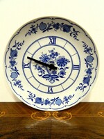 Népi motívumos porcelán falióra