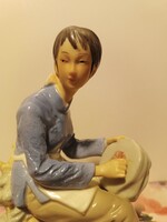 Leonardo Collection porcelánja - Kínai kézműves lány ( aprólékos, 18 cm )