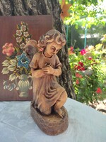 Fa hatású kültéri szobor, angyal figura
