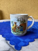 Keleti jelenetes drasche porcelán bögre.