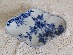 Kék / fehér díszítésű porcelán talka