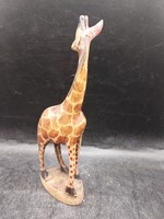 Zsiráf szobor fából, 20 cm-es magasságú darab, 3584b