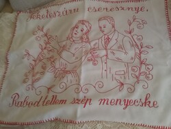Hímzett falvédő Fekete szárú cseresznye