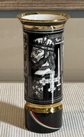 Hollóházi Szász Endre által tervezett Szent István királyt ábrázoló porcelán váza