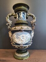 46 cm Historizalo majolika váza Gebrüder Schütz, Olomuszan Blansko, majolika, figurális és virágos d
