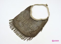 Art Deco stílusú, ezüstözött alpakka színházi ridikül. (1909-1927)