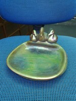 Zsolnay porcelán .