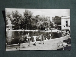 Képeslap,Hajdúszoboszló,gyógyfürdő,strand,medence látkép,részlet, 1964-