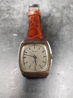 Rakéta kvarcóra a 80-as évekből, 30 mm-es. 3640b