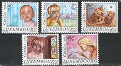 Luxemburg 0144 Mi.  1112-1116      12,00 Euró postatiszta