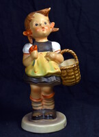 HUMMEL - GOEBEL PORCELÁN KISLÁNY KOSÁRRAL FIGURA !