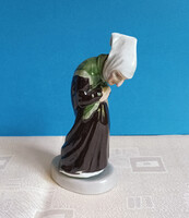 Aquincum Mirigy Boszorkány Porcelán Figura