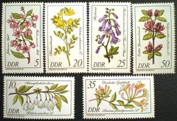 ND2573-8 / NDK 1981 Ritka növények bélyegsor postatiszta
