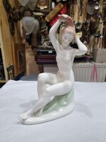 Aquincum porcelán nöi akt figura