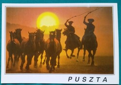 Hortobágy, csikósok a naplementében, postatiszta képeslap, 1991