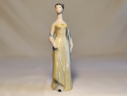 Kőbányai porcelán stólás lány ( Drasche )
