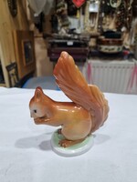 Régi porcelán mókus figura