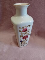 2504/16 Kézzel festett Zsolnay porcelán szögletes váza