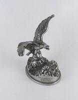 1V697 Régi II világháborús emléktárgy turul madár talapzaton aluminium szobor PROSZKUROW 1941