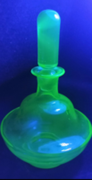 Art deco ,1/2 l likőrös urán üveg 1910-20