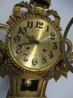 FARAGÁSOKKAL DÍSZÍTETT FALIÓRA