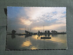 Képeslap,Balaton part,móló,kikötő,vitorlás hajó,naplemente látkép,részlet,1980-