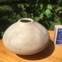 Régi, retró UFO alakú kisméretű, picike, mini natur színű váza