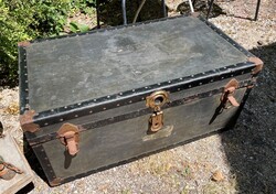 Régi hajóláda, utazó koffer, vintage hajó láda, utazó bőrönd