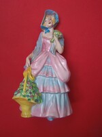Hölgy virágkosárral- Angol Crown Devon porcelánfigura