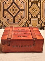 MÁRKA VERMOUTH MAGYAR ÁLLAMI PINCEGAZDASÁG BUDAFOK FA DOBOZ (G11)