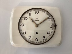 Junghans kulcsos falióra