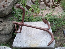 Antik kovácsoltvas horgony.,vasmacska