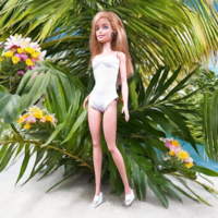 Fehér body, dressz, fürdőruha- ruha barbie típusú babákhoz (a014fh)