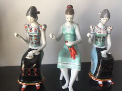 Hollóházi porcelán figurális szobrok 3db.