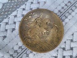 Gyönyörű bronz vagy réz Sárkányölő Szent György tálka