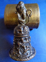Antik figurális bronz harang