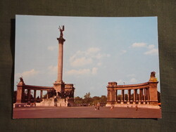 Képeslap,Budapest,Hősök tere,Millenniumi emlékmű,városi látkép,részlet,1977-